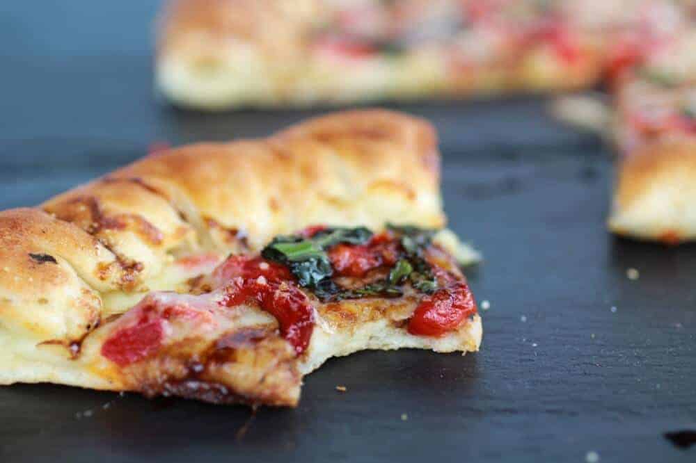 Green Olive Pesto Pizza