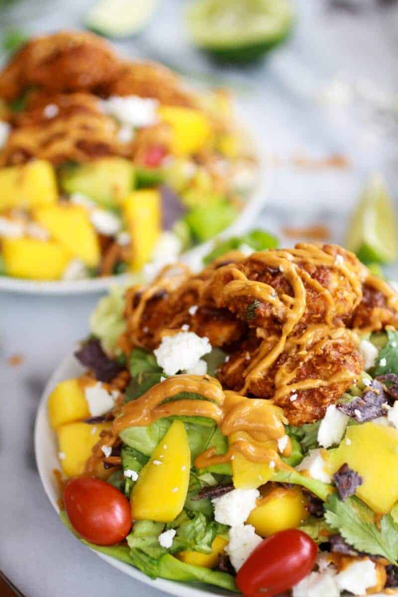 Tortilla Chip Crusted Chicken Salad with Avocado Chipotle Lime Dressing and Queso Fresco | https://gewicht-weg.today/