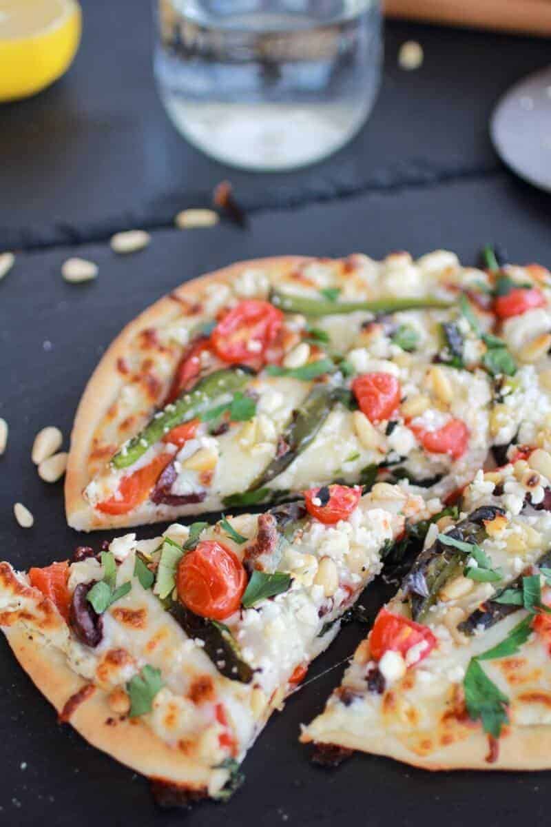 Whipped Feta and Roasted Jalapeño Greek Pizza https://gewicht-weg.today/