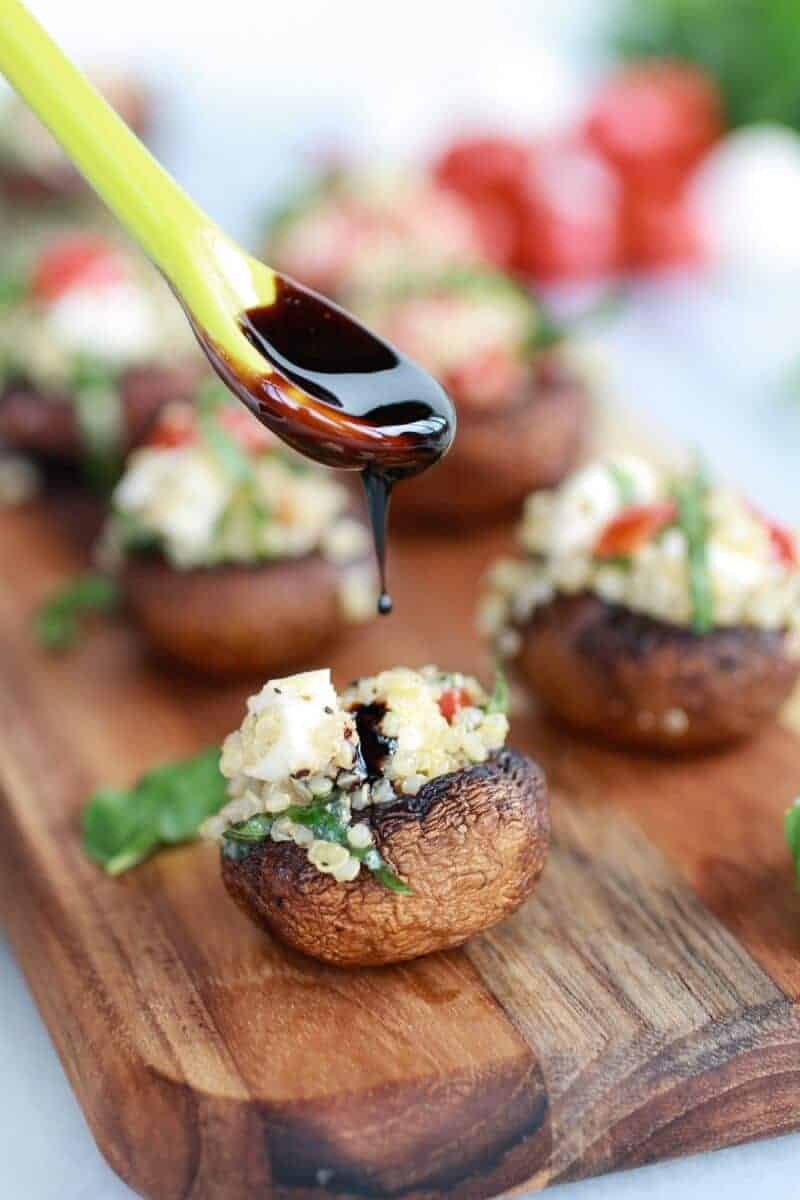 Caprese Quinoa Grilled Stuffed Mushrooms with Balsamic Glaze | https://gewicht-weg.today/