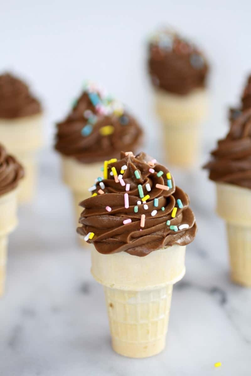Creamy Chocolate Soft Serve Avocado Ice Cream | https://gewicht-weg.today/