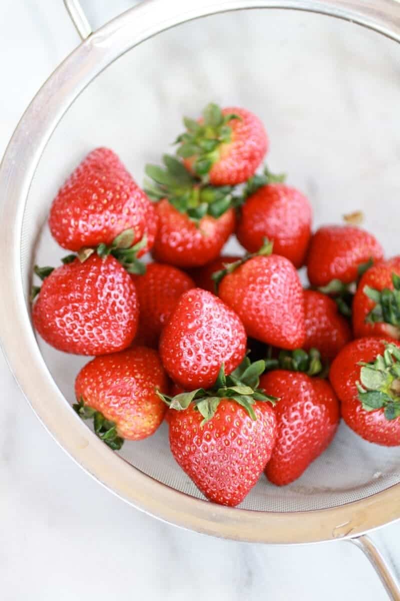 Strawberry Margarita Cream Filled Donuts | https://gewicht-weg.today/