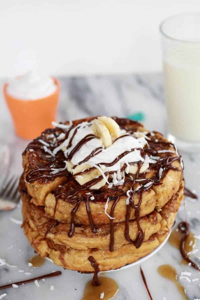 caramelized coconut banana bread waffle french toast | https://gewicht-weg.today/