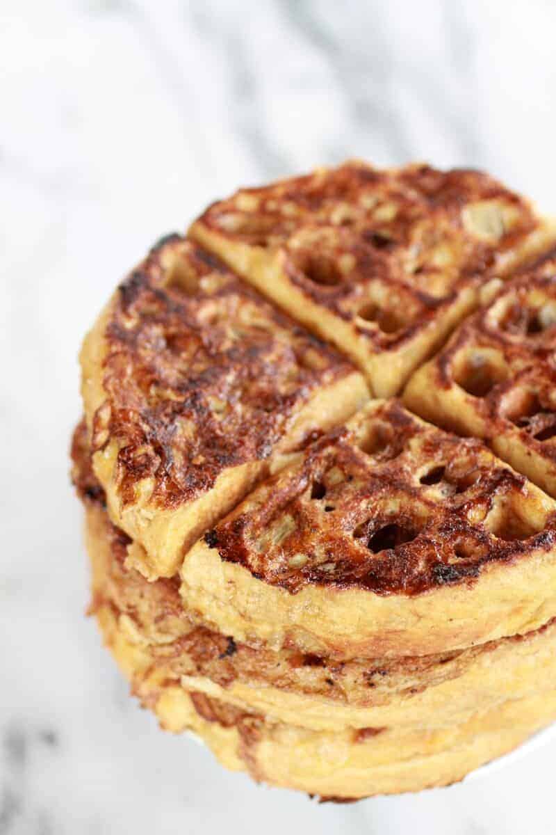 caramelized coconut banana bread waffle french toast | https://gewicht-weg.today/