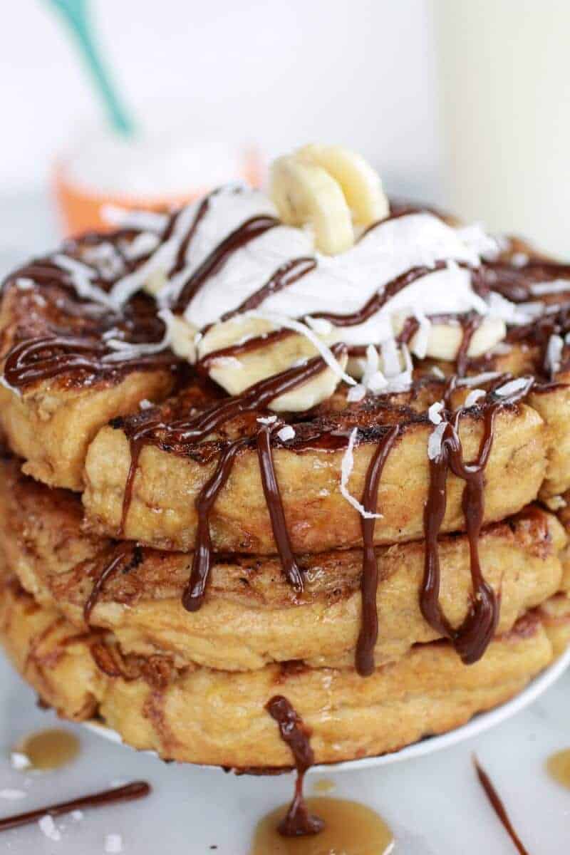 caramelized coconut banana bread waffle french toast | https://gewicht-weg.today/