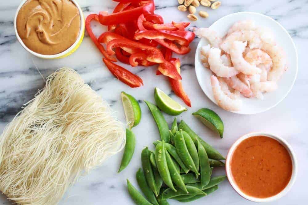 Sweet Thai Shrimp Curry with Peanut Noodles | https://gewicht-weg.today/