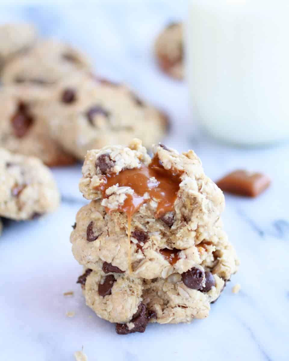 Burnt Peanut Butter Caramel Oatmeal Chocolate Chip Cookies || halfbakedharvest.com/