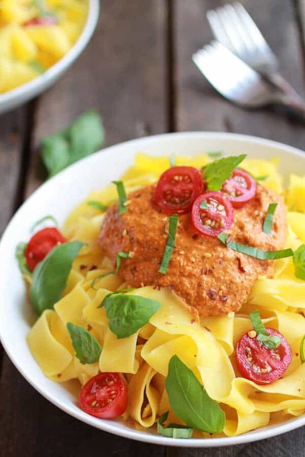 15 Minute Creamy Sun-Dried Tomato Basil Cashew Pappardelle Pasta | .halfbakedharvest.com