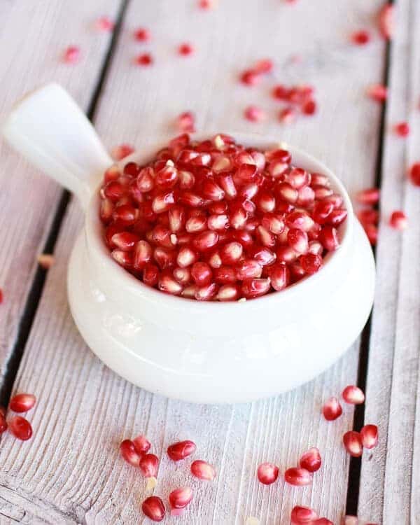 How To Deseed A Pomegranate (In Pictures!) | halfbakedharvest.com