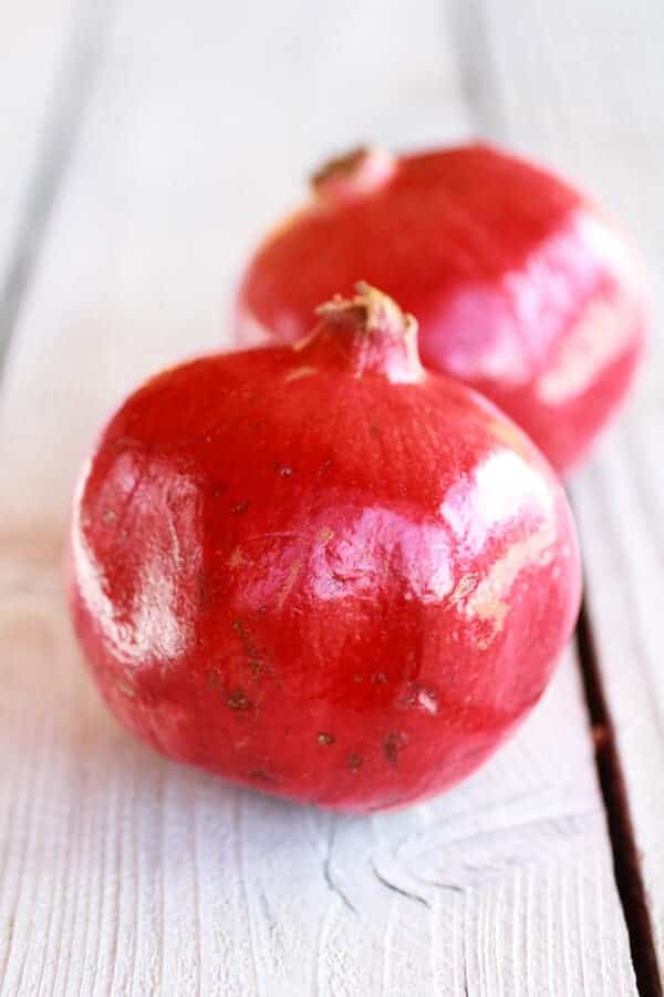 How To Deseed A Pomegranate (In Pictures!) | halfbakedharvest.com