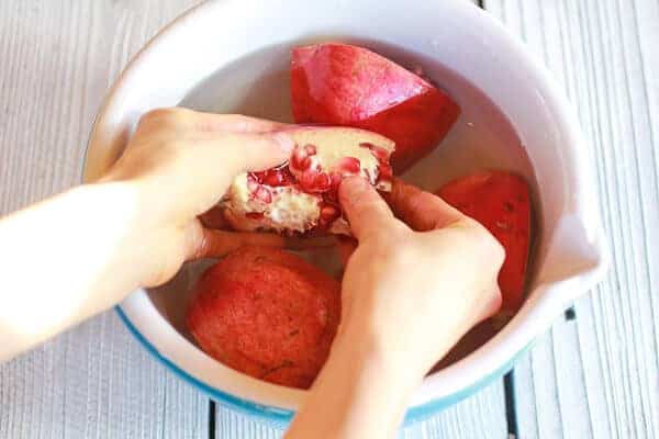 How To Deseed A Pomegranate (In Pictures!) | halfbakedharvest.com