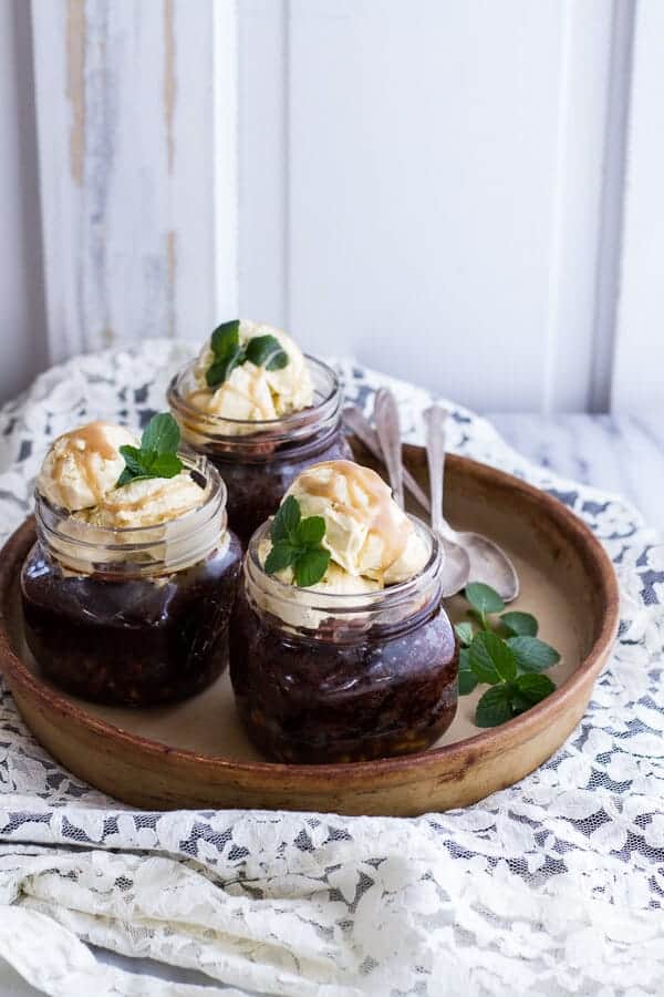 Kentucky Derby Mini Chocolate-Pecan Cakes with Vanilla Bourbon Smash Ice Cream | halfbakedharvest.com