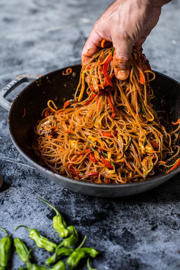 30 Minute Korean Stir Fried Shishito Pepper Rainbow Veggie Noodles with Seared Tuna | halfbakedharvest.com @hbharvest