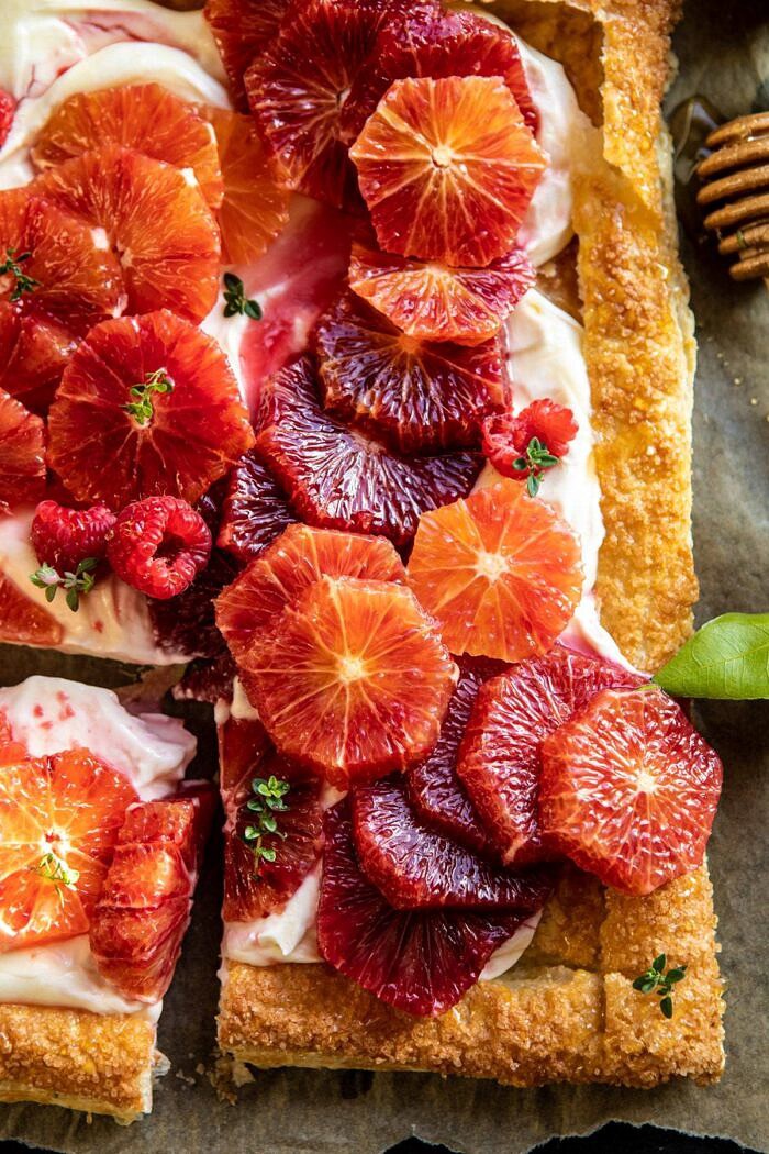 overhead phot of The Simplest Ombrè Citrus Cream Tart 