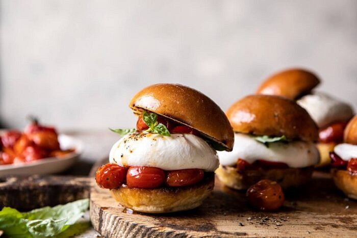 horizontal front on photo of Roasted Caprese Burrata Sliders 