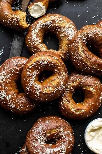 Easy Homemade Pretzel Bagels | halfbakedhavrest.com