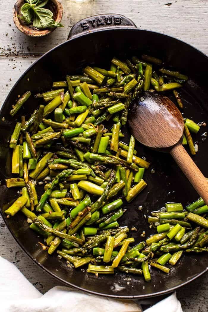 overhead photo of Lemon Butter Asparagus in skillet 