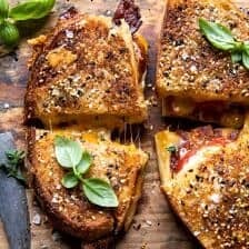 Everything Cheddar Tomato Bacon Grilled Cheese | halfbakedharvest.com