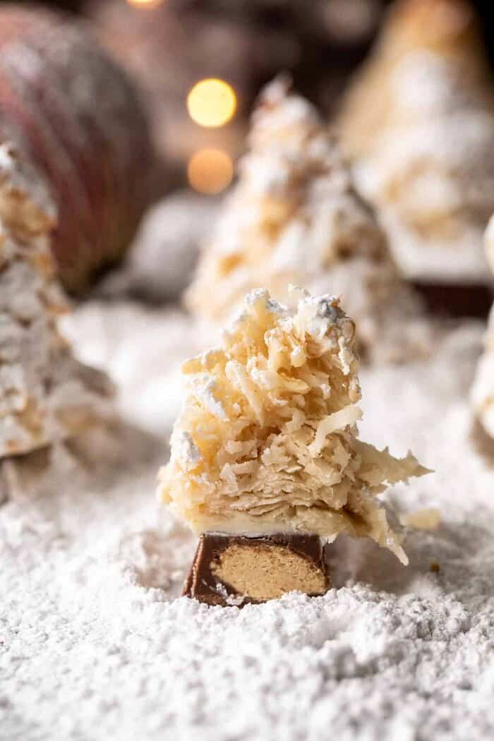 Easy Vanilla Sugar Dusted Macaroon Tree cut in half 