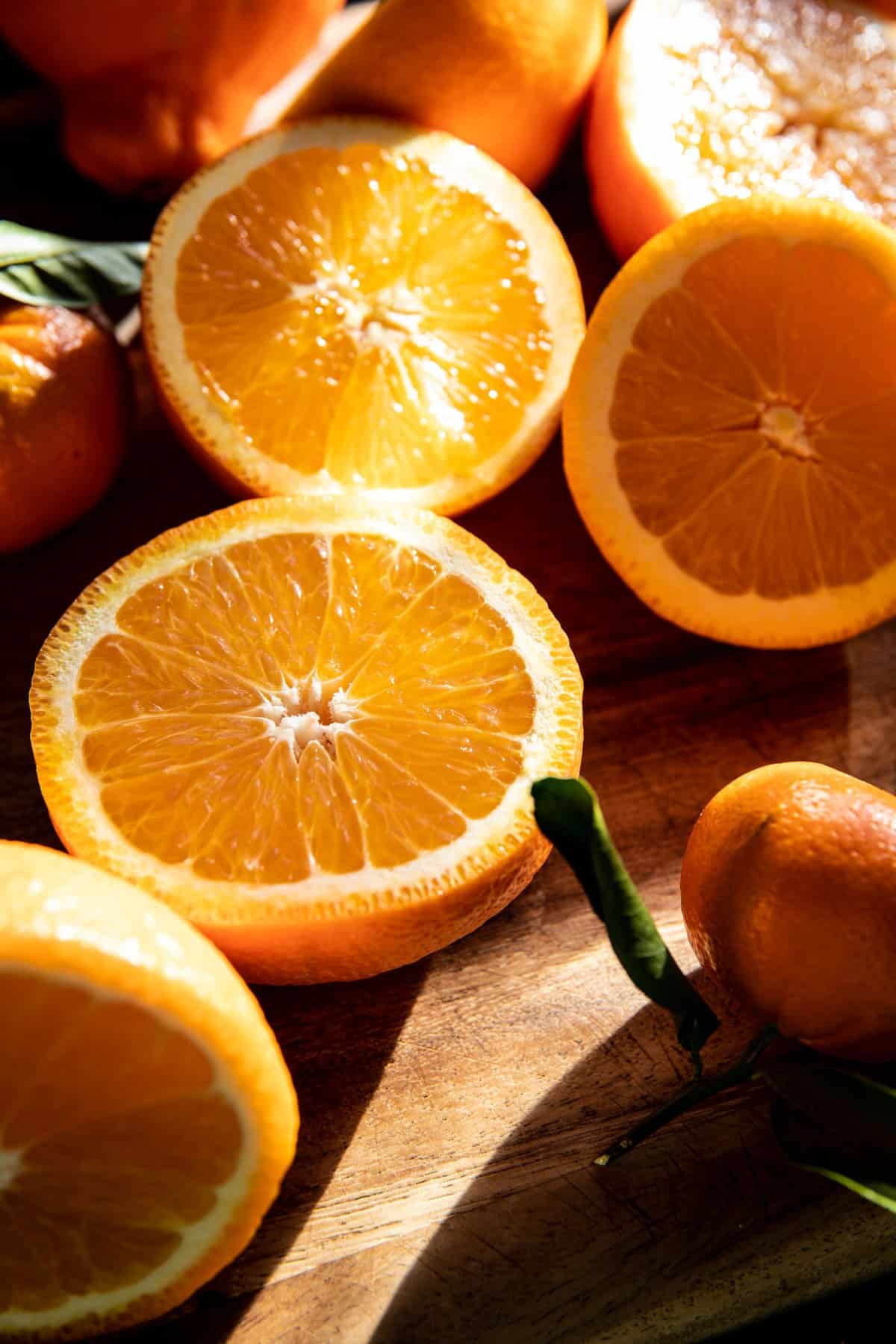 sliced orange halves before juicing 