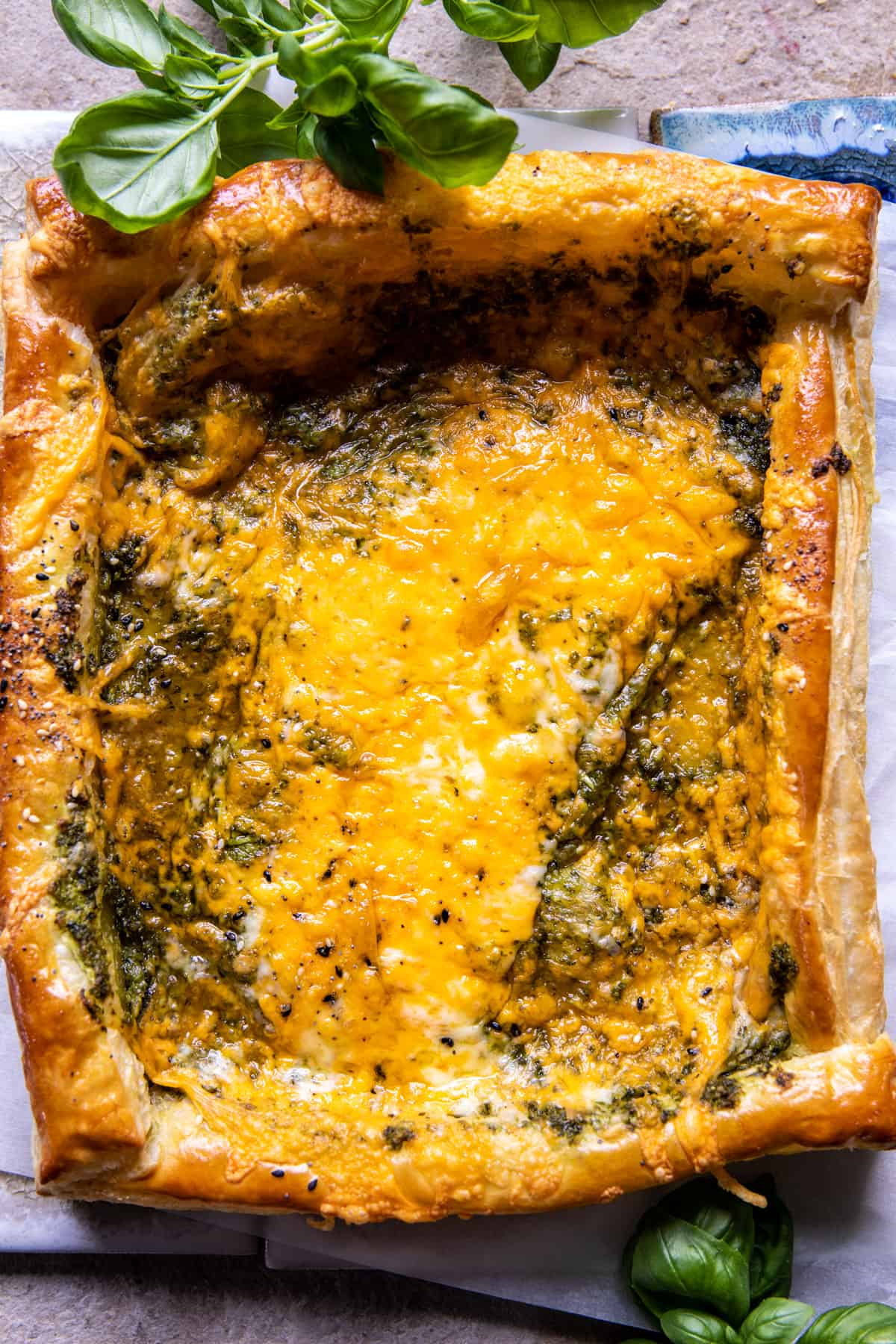 Heirloom Tomato Cheddar Tart with Everything Spice | halfbakedharvest.com