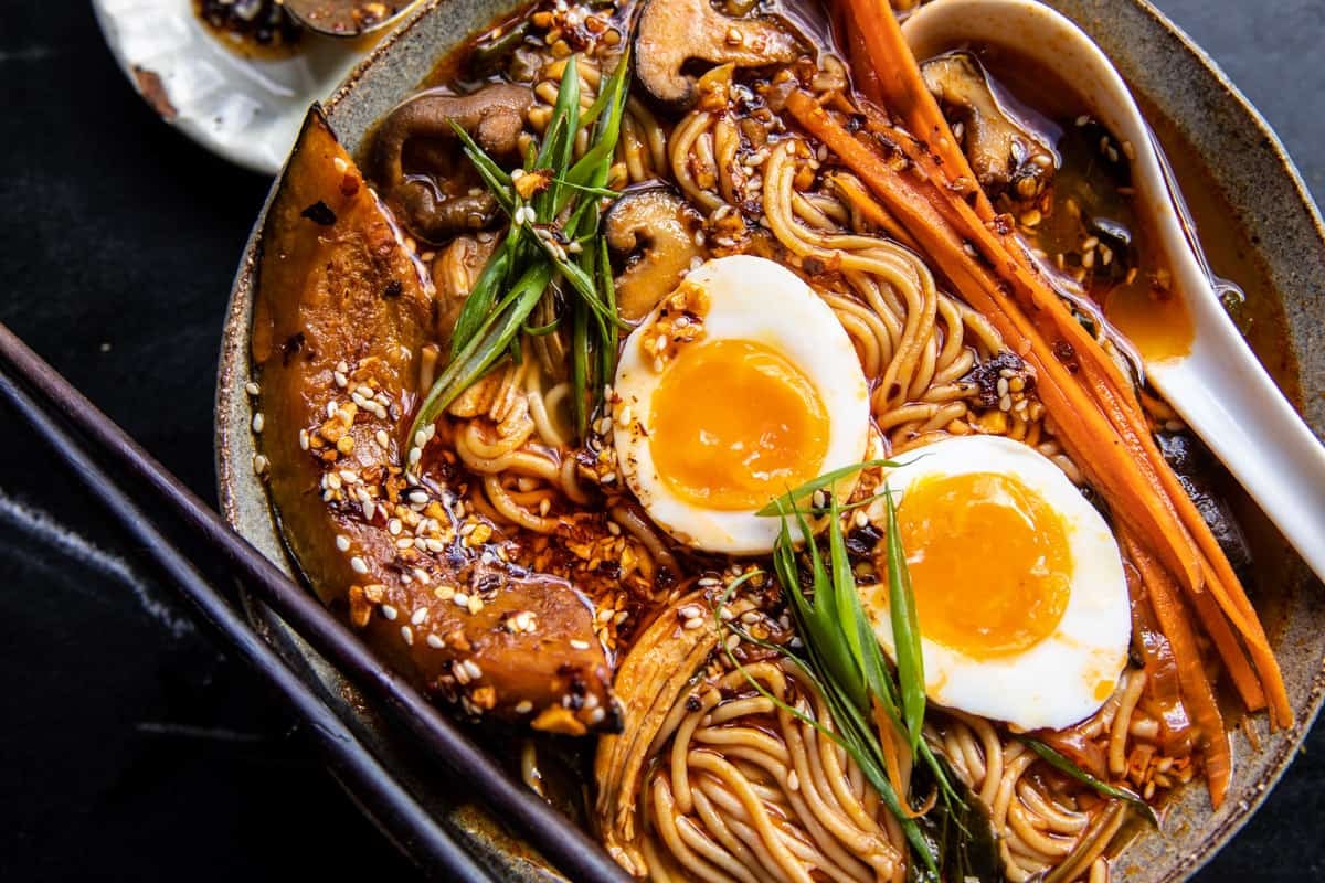 Better For You Chicken and Spinach Ramen | halfbakedharvest.com