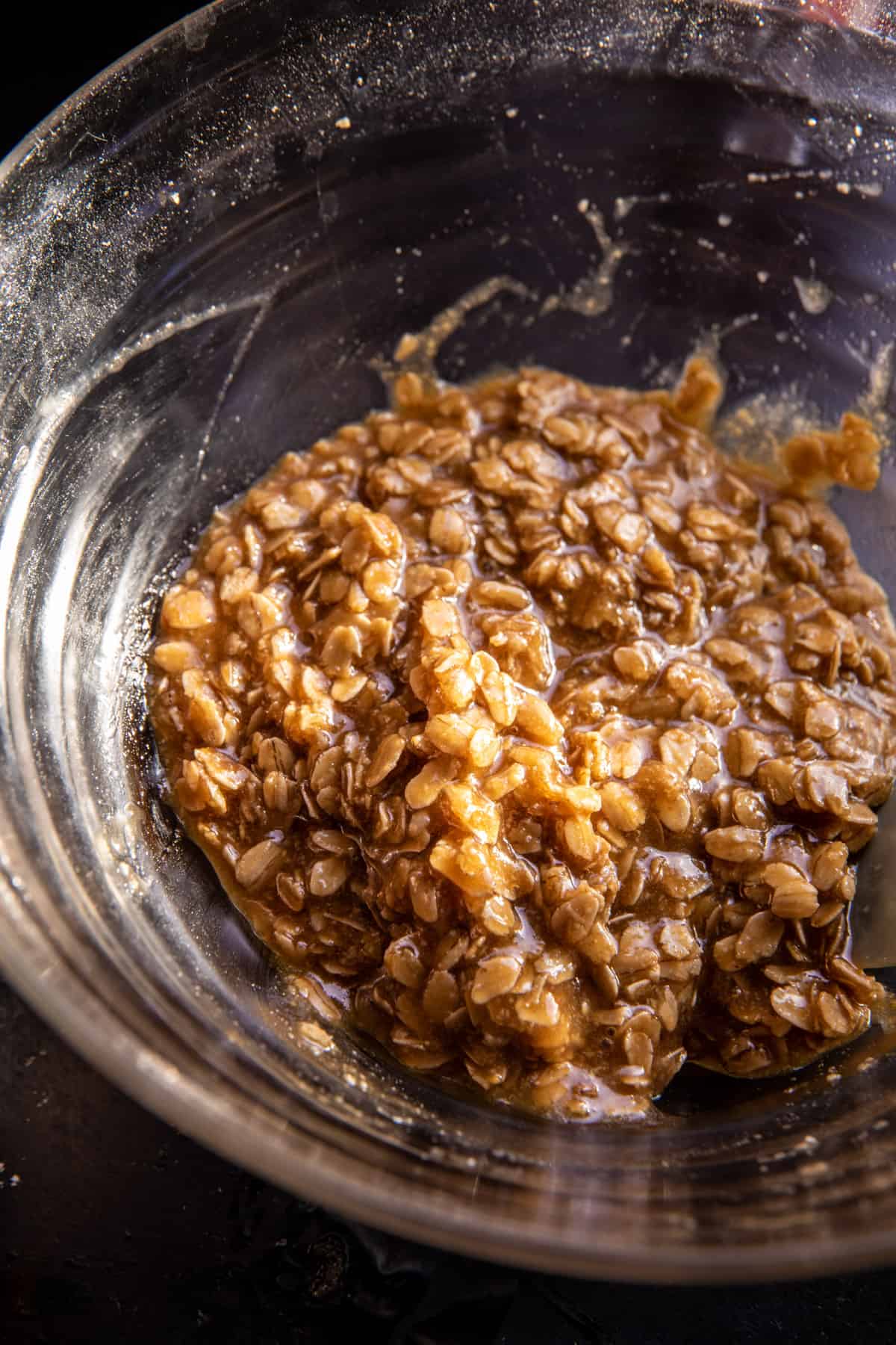 Easy Chocolate Oatmeal Lace Cookies | halfbakedharves.com
