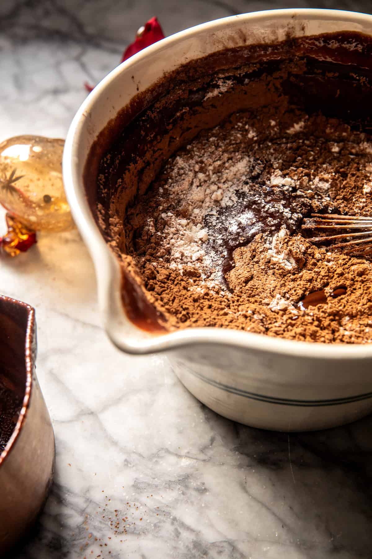 Toasted Marshmallow Hot Chocolate Bars | halfbakedharest.com
