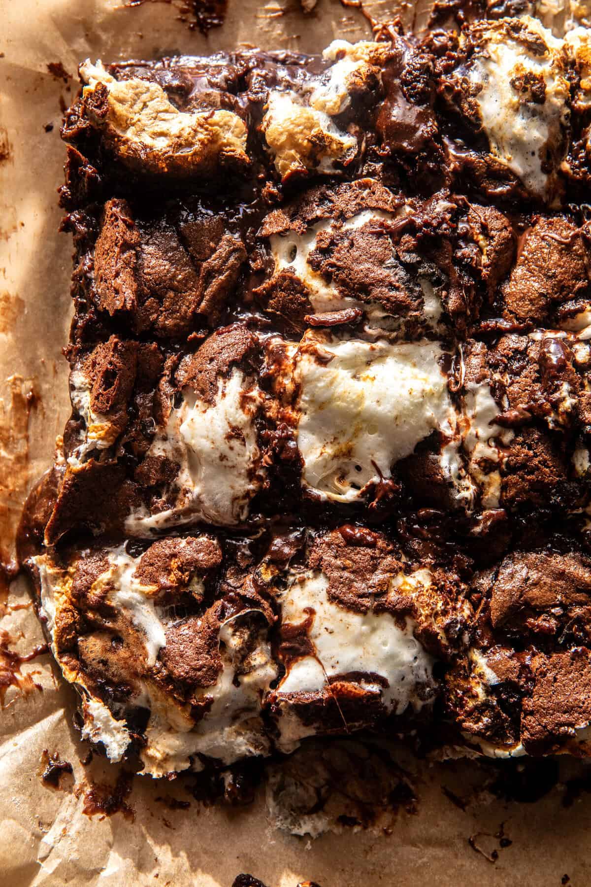 Toasted Marshmallow Hot Chocolate Bars | halfbakedharest.com