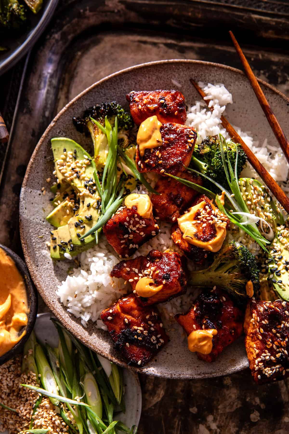 30 Minute Chili Honey Garlic Salmon Bowls | halfbakedharvets.com